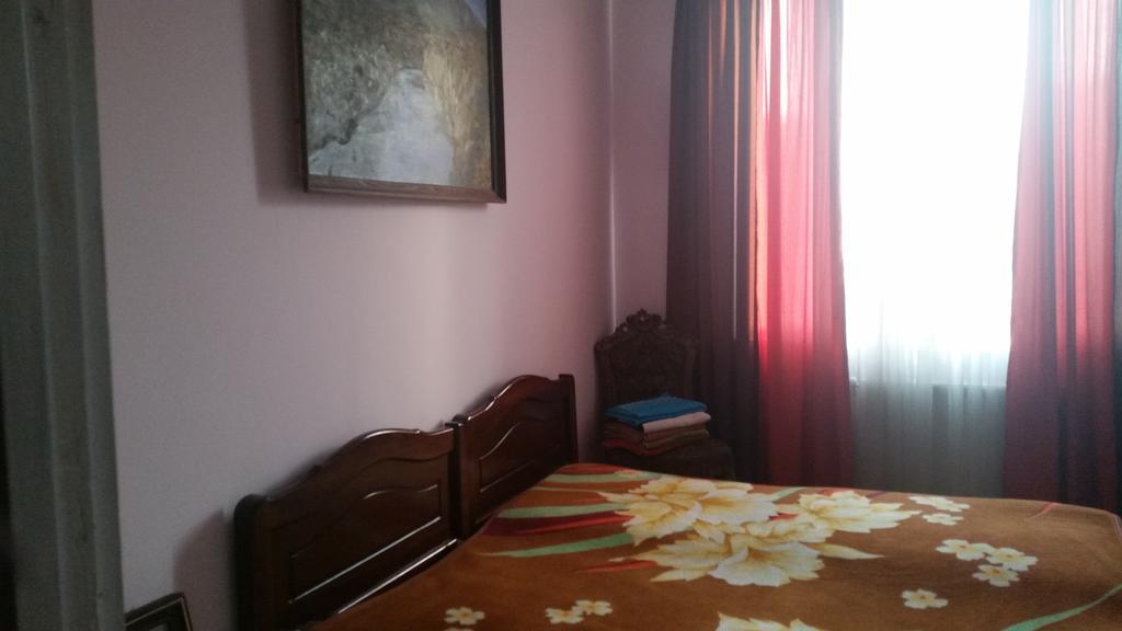 Hotel Mmg Tbilisi Pokoj fotografie